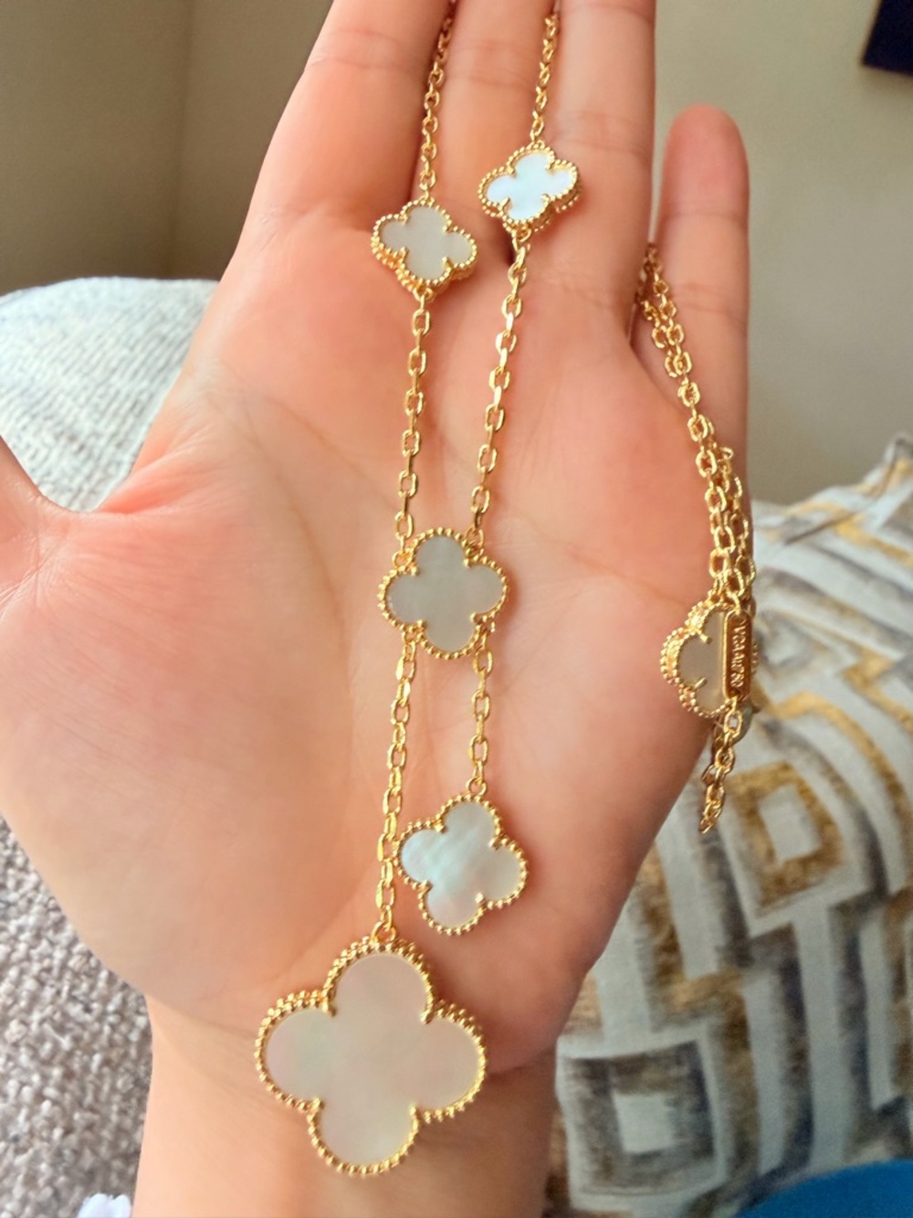 Alhambra inspired Gold and White Clover Necklace - Luxury Jewelry
Brand New! - Picture 1 of 5